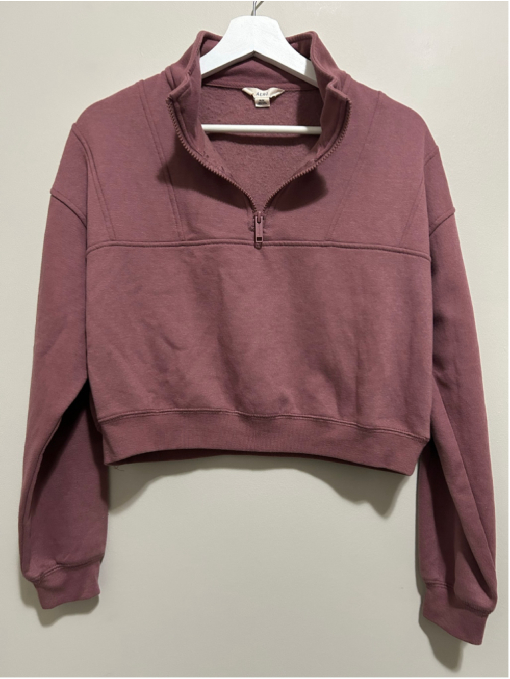 Women's Aero Mauve Quarter-Zip Cropped Sweatshirt Size M